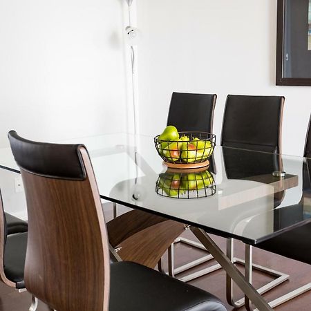 Altitude Suites Bay Street - Holiday Bonus - Free Parking Toronto Dış mekan fotoğraf