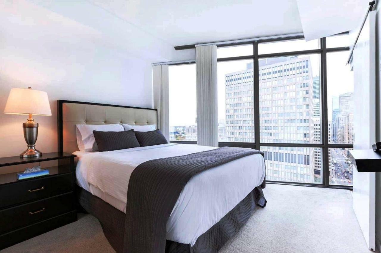 Altitude Suites Bay Street - Holiday Bonus - Free Parking Toronto Dış mekan fotoğraf
