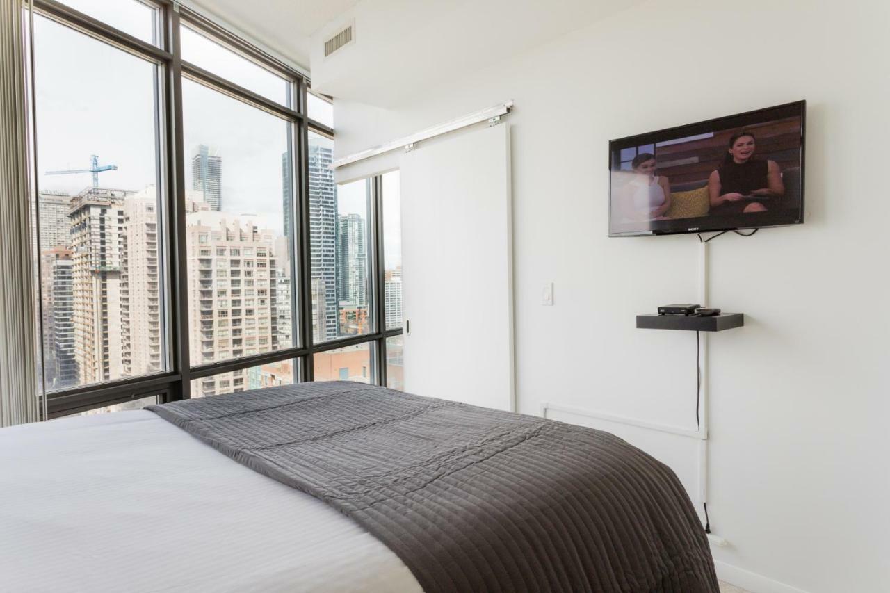 Altitude Suites Bay Street - Holiday Bonus - Free Parking Toronto Dış mekan fotoğraf